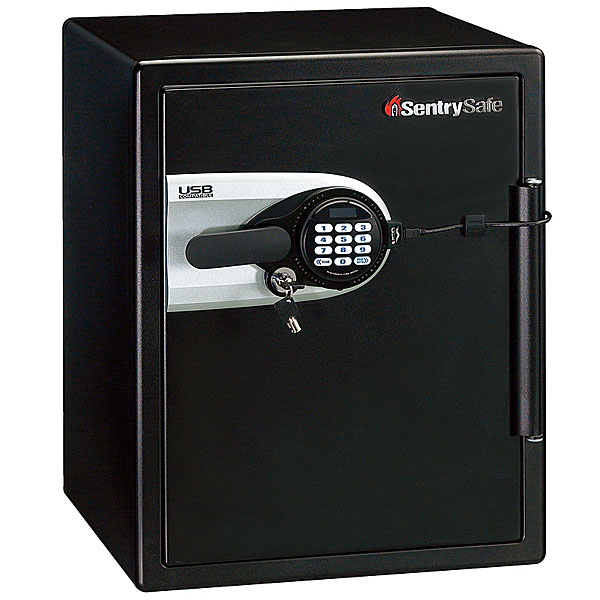 SENTRY（セントリー） 耐火・耐水 USBポート付 デジタルデータストレージ＜テンキー＞プレゼント付 QE5551